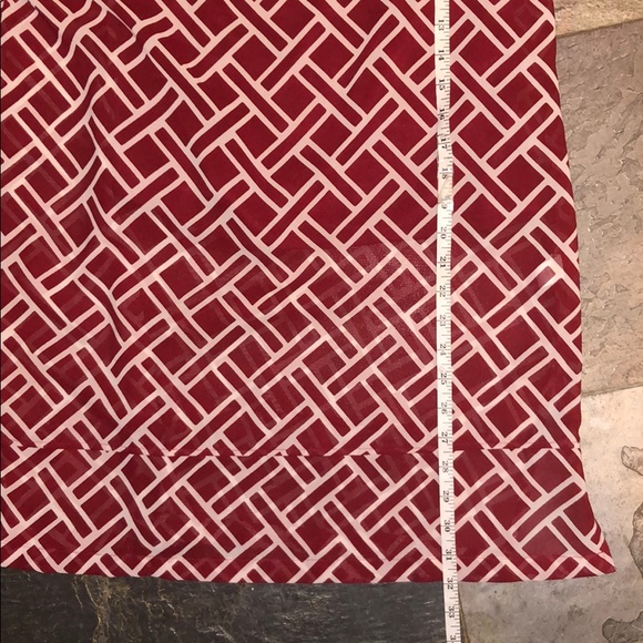 MAKE ME AN OFFER! Red and white tunic - Picture 7 of 7